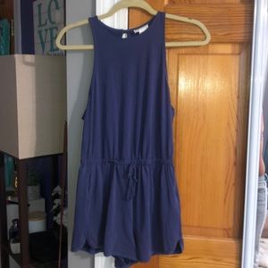 Short stretchy romper w pockets